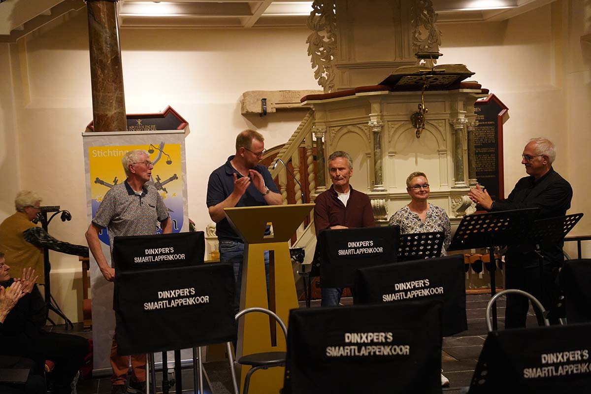 Hilarische avond in Achterhoeks dialect op donderdagavond 21 mei 2026